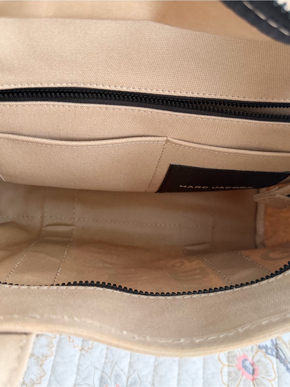 Marc Jacobs Beige Canvas Tote with Removable Black Strap - Picture 6 of 7